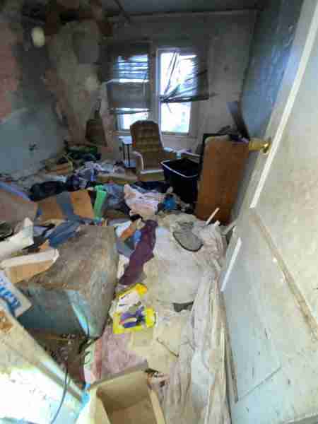 14475 Robson (36).jpg